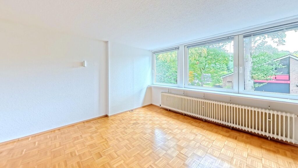 Beispielaufnahme: leeres Wohnzimmer im 3D-Rundgang